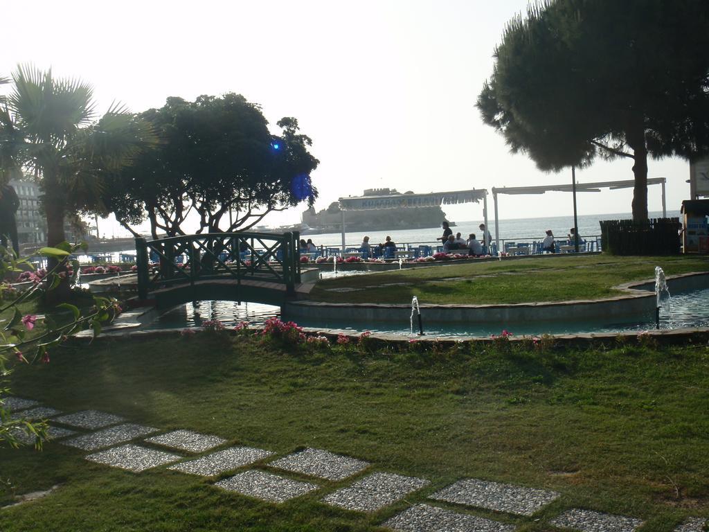 Mr. Happy'S - Liman Hotel Kuşadası Exterior photo