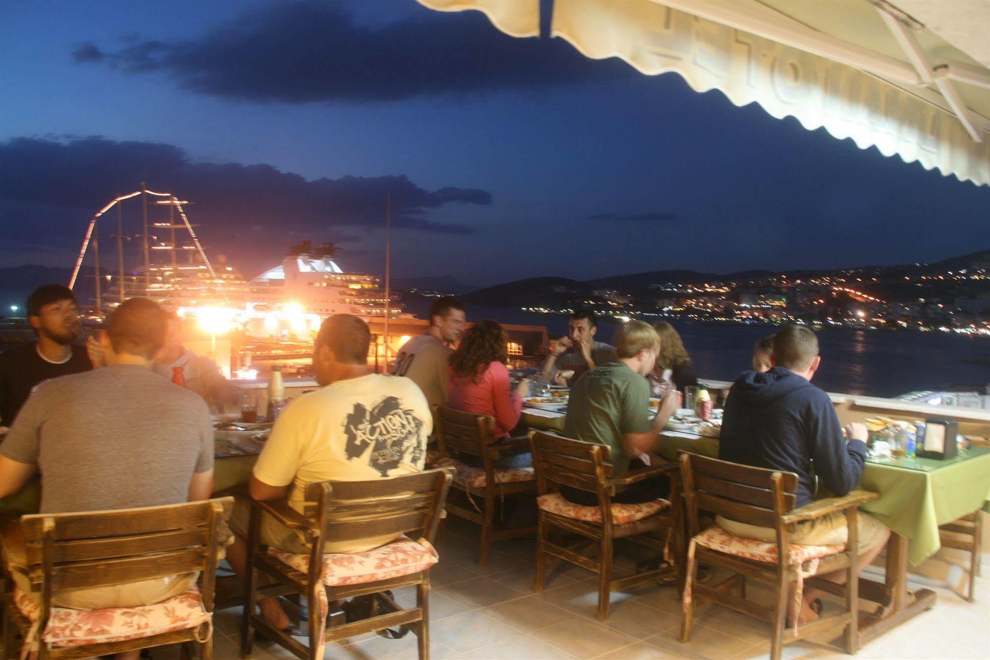 Mr. Happy'S - Liman Hotel Kuşadası Exterior photo